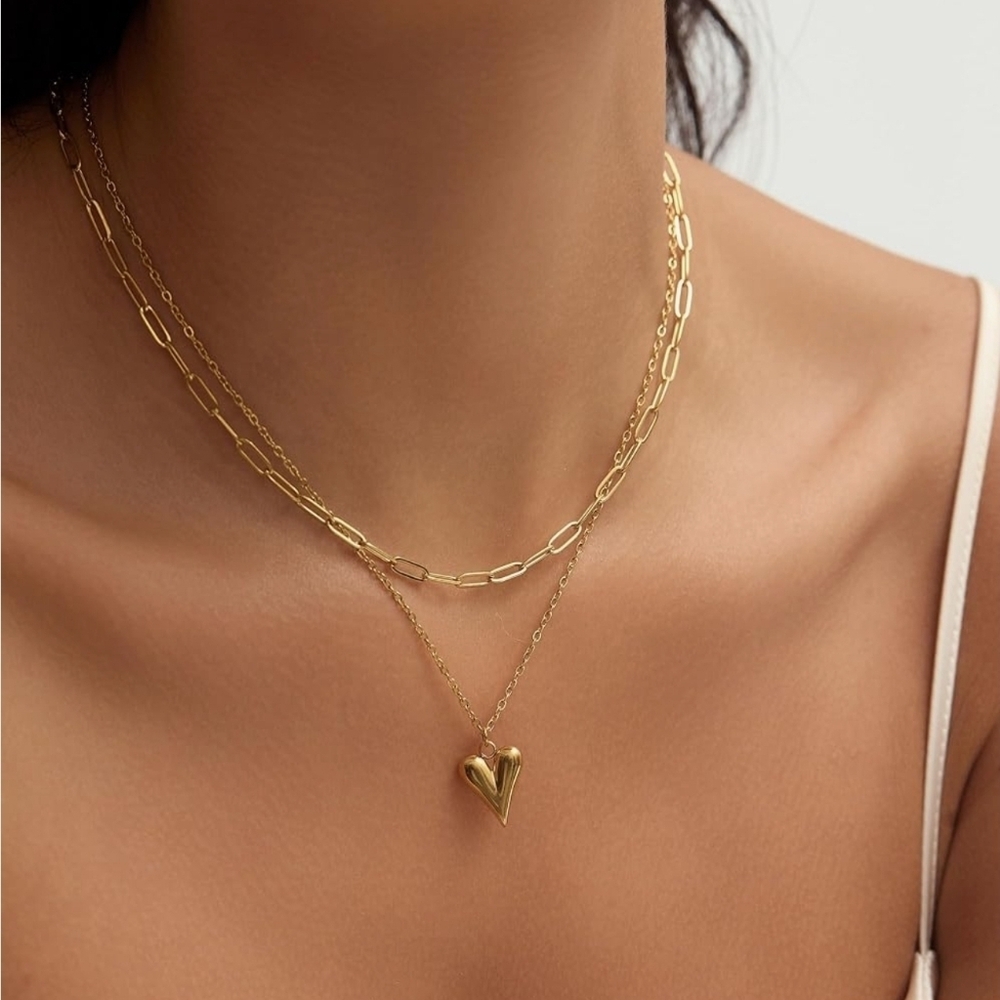 Gold Heart Pendant Necklace - Picture 9 of 10